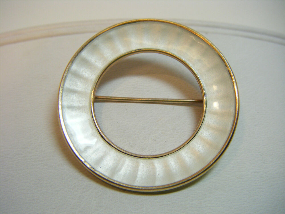 Brooches Circle
 Vintage EINAR MODAHL STERLING Silver white ENAMEL Round