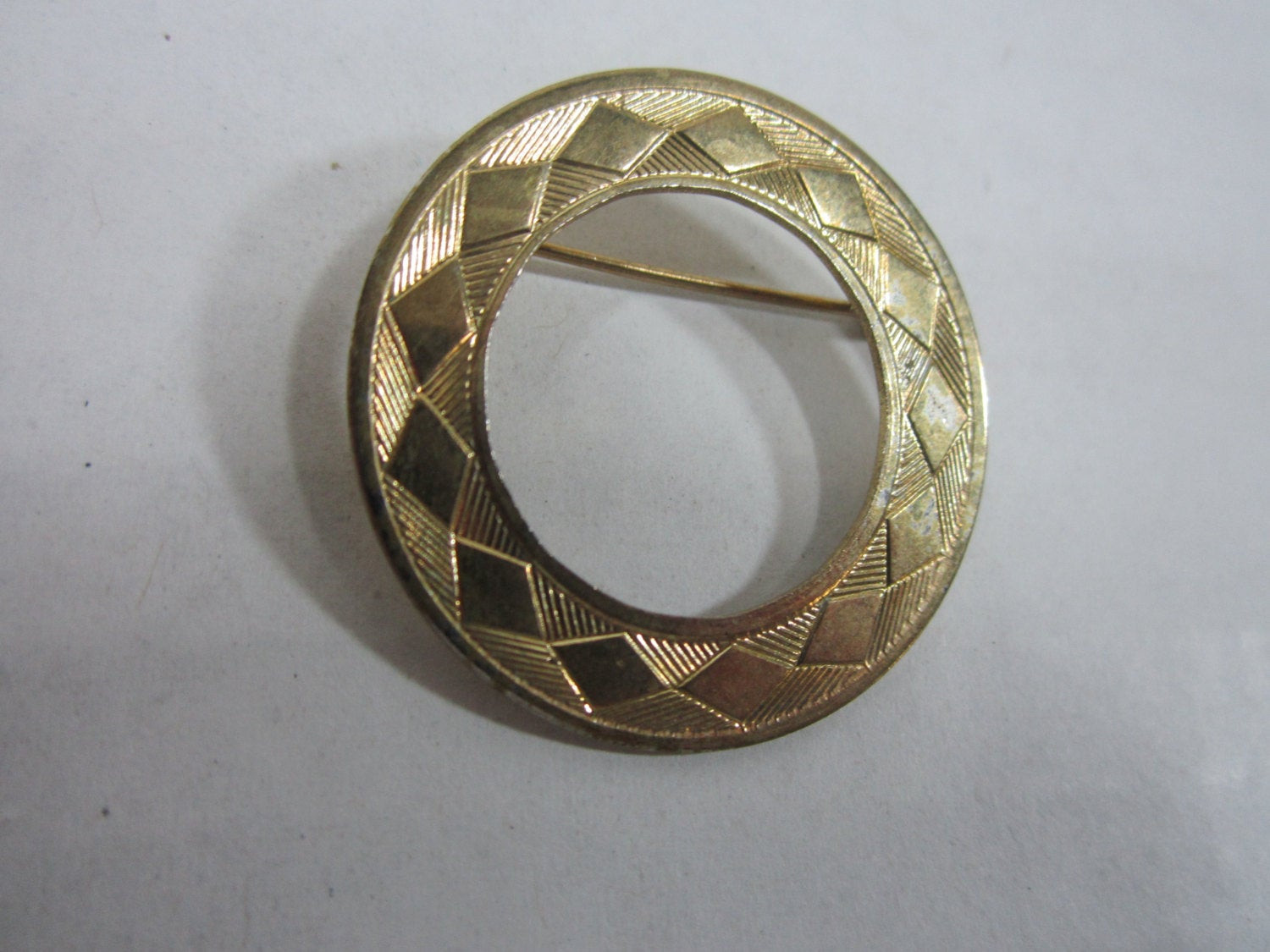 Brooches Circle
 Vintage Circle Brooch Pin Gold Tone With by
