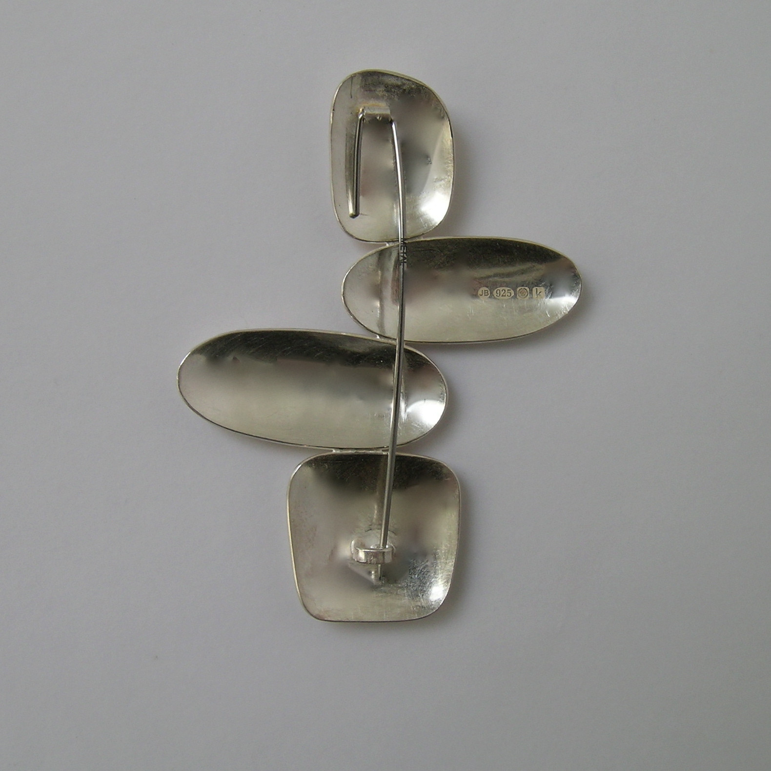 Brooches Modern
 Pebble Totem Brooch