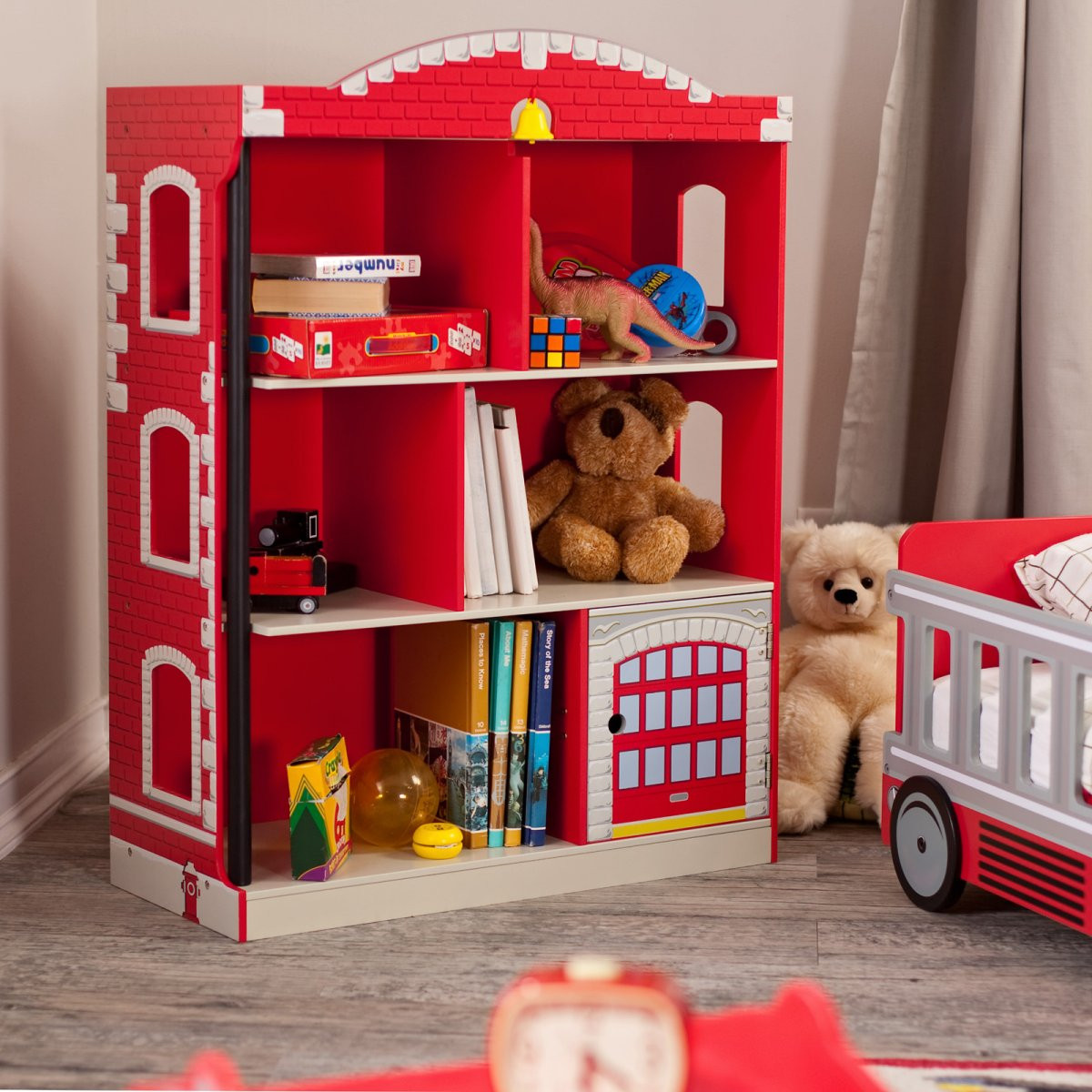 DIY Toddler Bookshelf
 Adorable Dollhouse Bookshelves for Kids to Decorate the