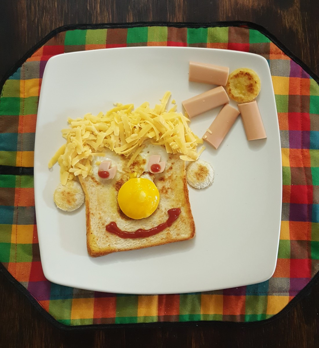 Easy Eggs Breakfast
 Eggy Faces A Quick and Easy Kid Friendly Breakfast Recipe