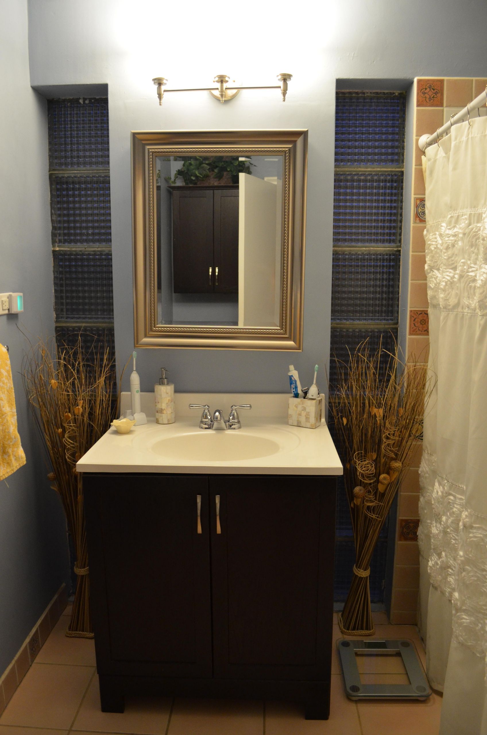 Small Bathroom Mirrors
 20 Ideas of Small Bathroom Vanity Mirrors