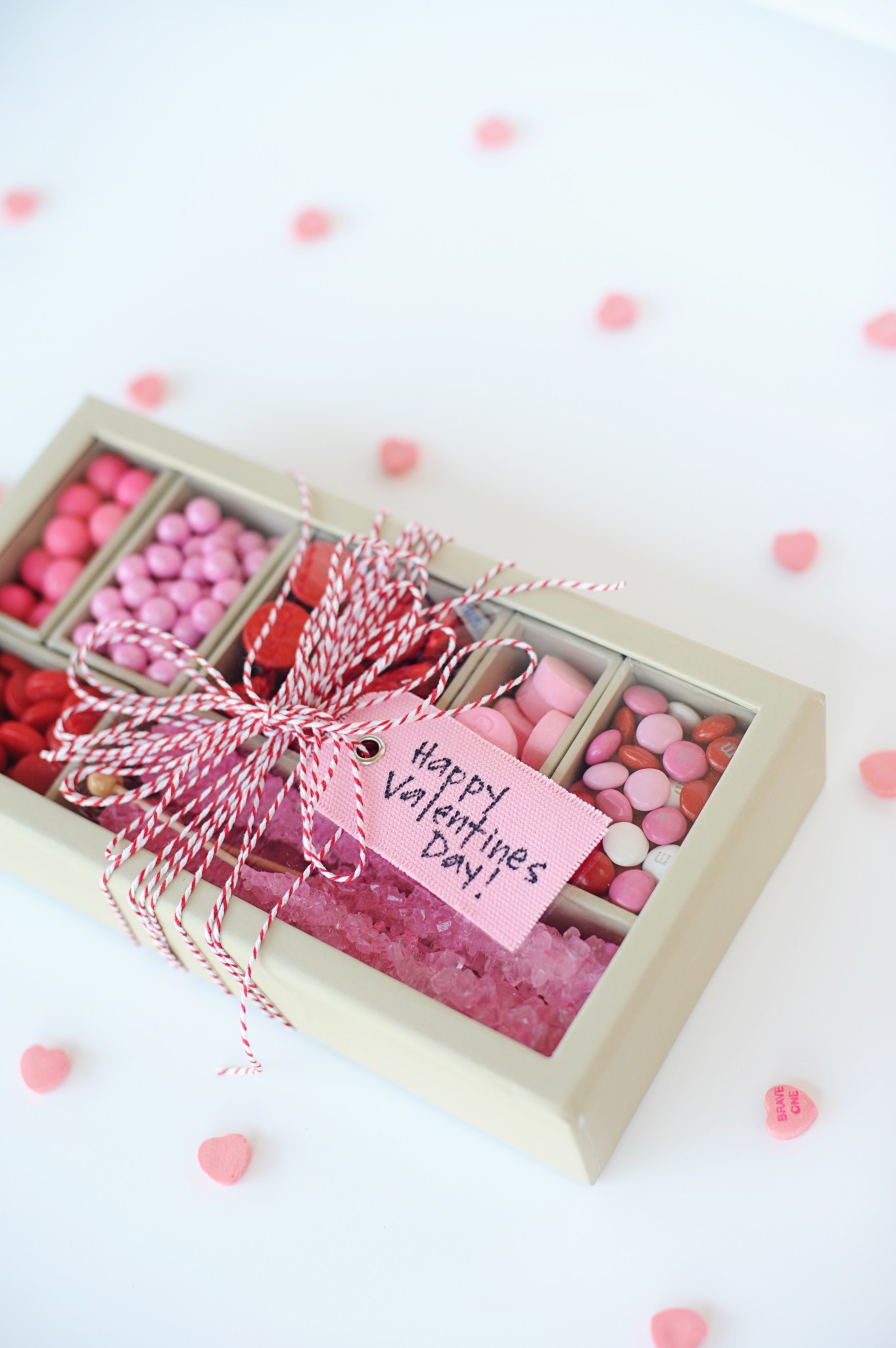 Valentines Candy Gift Ideas
 Super Cute DIY Valentines Candy Gift Box Craft Red & Pink