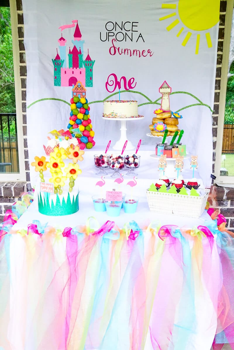 1 Year Old Birthday Party
 e Year Old Party Ideas