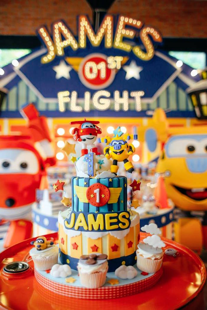 Airplane Birthday Party Ideas
 Kara s Party Ideas Colorful Airplane Themed Birthday Party