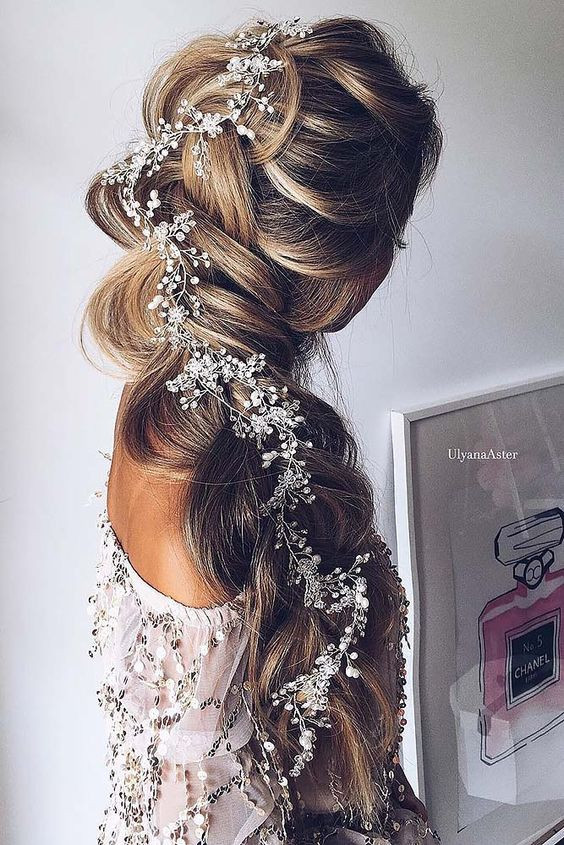 Amazing Wedding Hairstyles Long Hair
 Stunning Wedding Hairstyles with Braids For Amazing Look