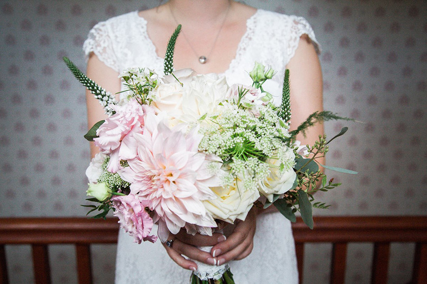 April Wedding Flowers
 April Wedding Flowers Wedding Flowers By Season