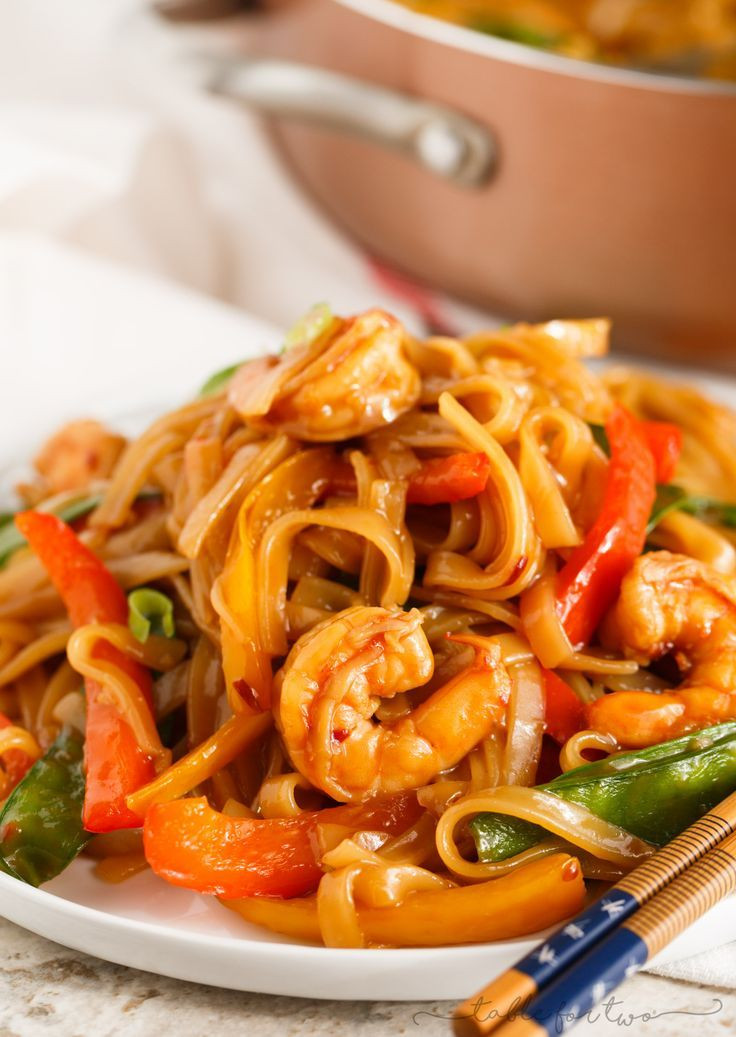 Asian Shrimp Noodles
 An easy and flavorful weeknight dish to satisfy your stir