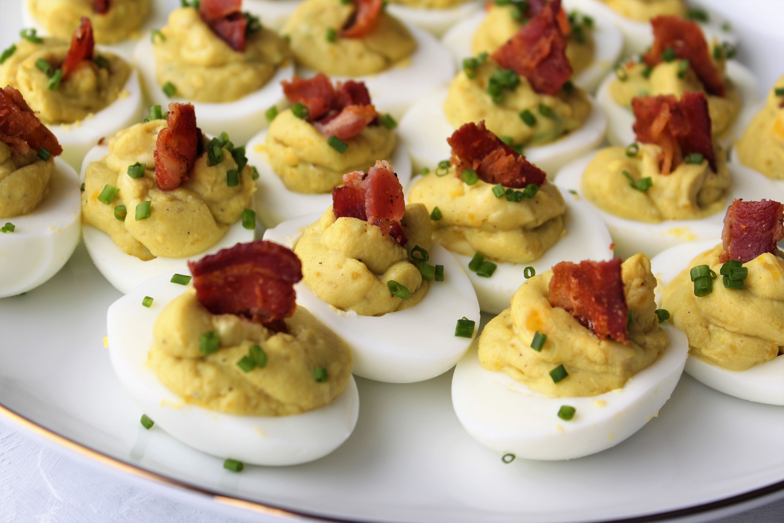 Avocado Deviled Eggs With Bacon
 Avocado Bacon Deviled Eggs – Ways to my Heart