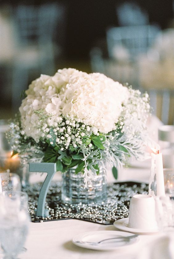 Baby Breath Centerpiece Diy
 21 Simple Yet Rustic DIY Hydrangea Wedding Centerpieces