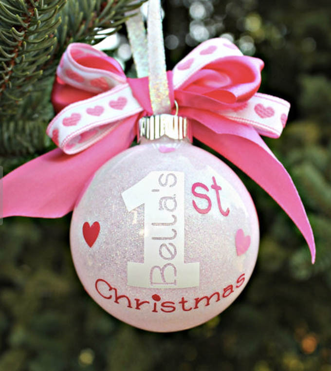 Baby Christmas Ornaments DIY
 Baby s First Christmas Ornaments You Can Make Yourself