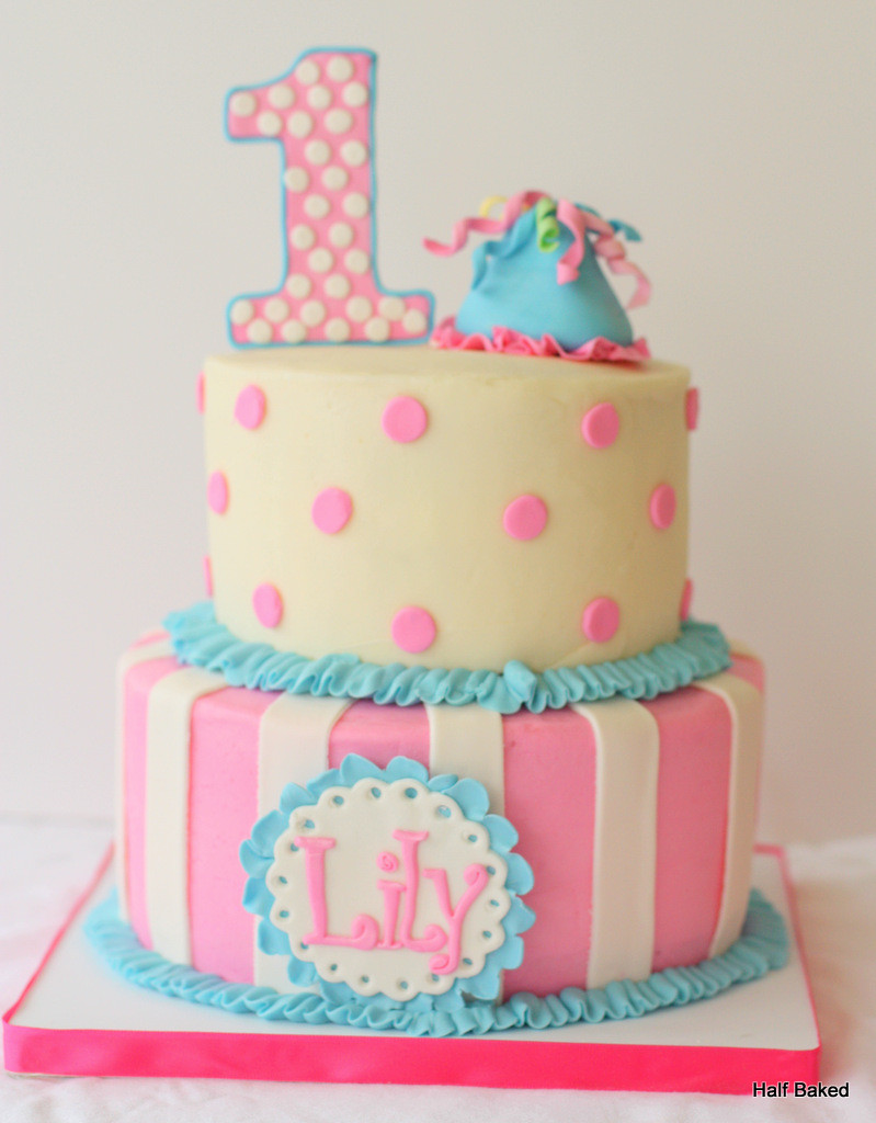 Baby Girls 1St Birthday Cake
 Fabulous 1st Birthday Cake For Baby Girls