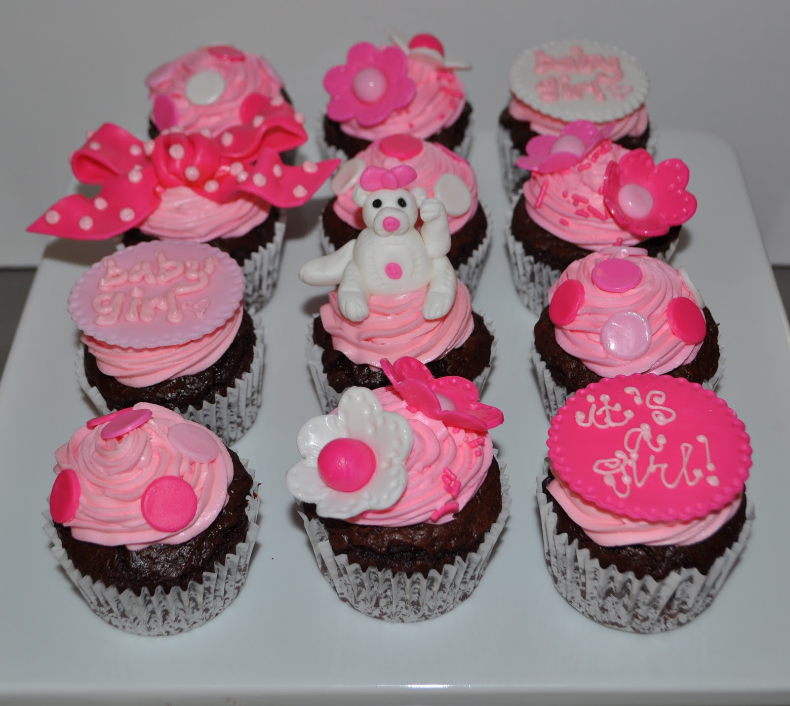 Baby Shower Cupcakes For Girls
 Leah s Sweet Treats Pink Baby Girl Shower Cupcakes