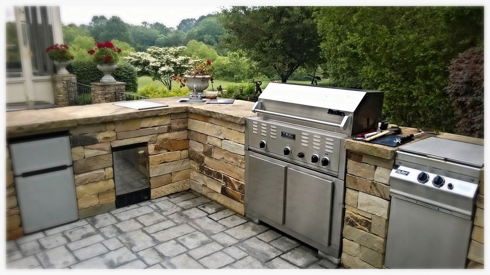 Backyard Bbq Arlington
 Pin Outdoor Kitchen Designs