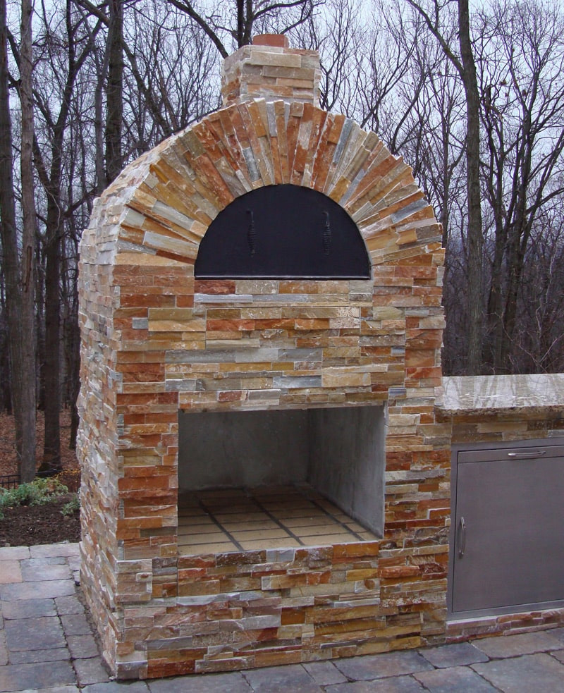 Backyard Brick Oven
 Amerigo Pizza Oven New England Silica Inc