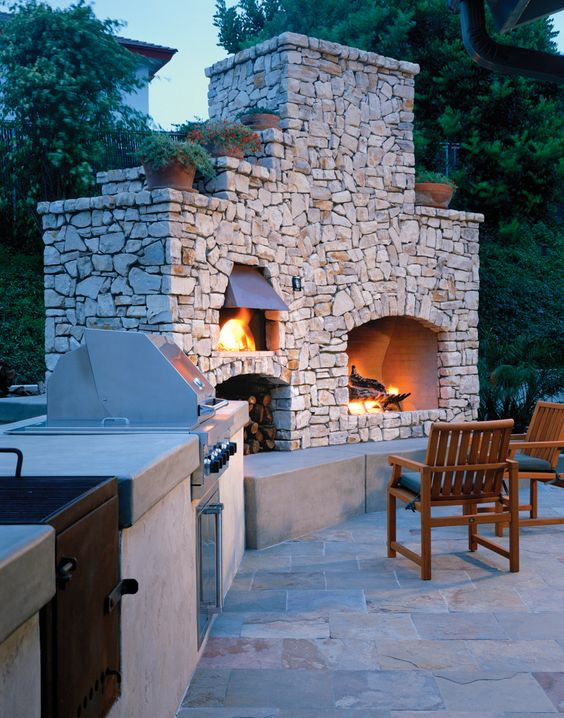 Backyard Brick Oven
 Outdoor Brick Ovens 16 Easy To Replicate Ideas Houz Buzz