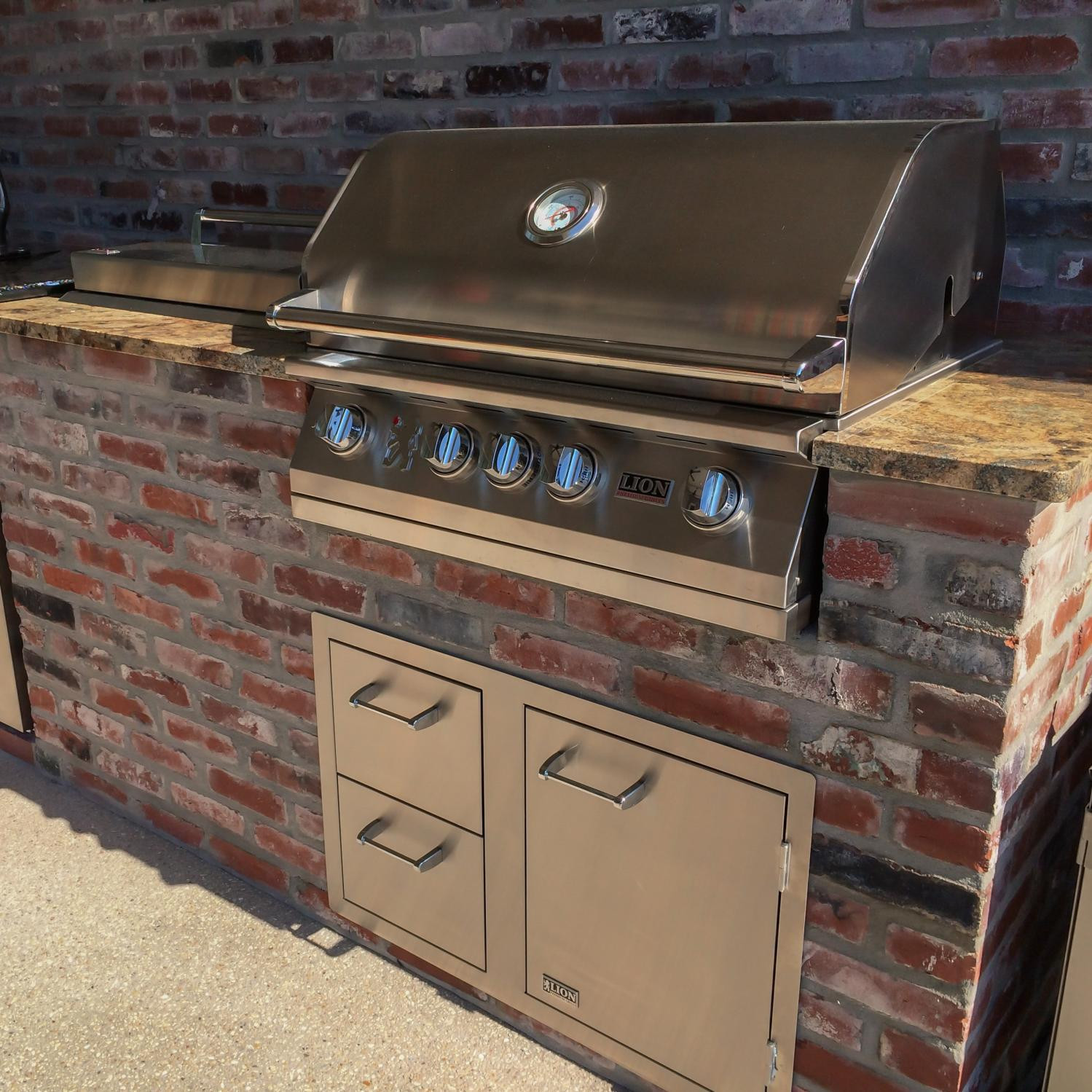 Backyard Built In Grill
 Lion 32 Inch Built In Gas Grill – L Stainless Steel