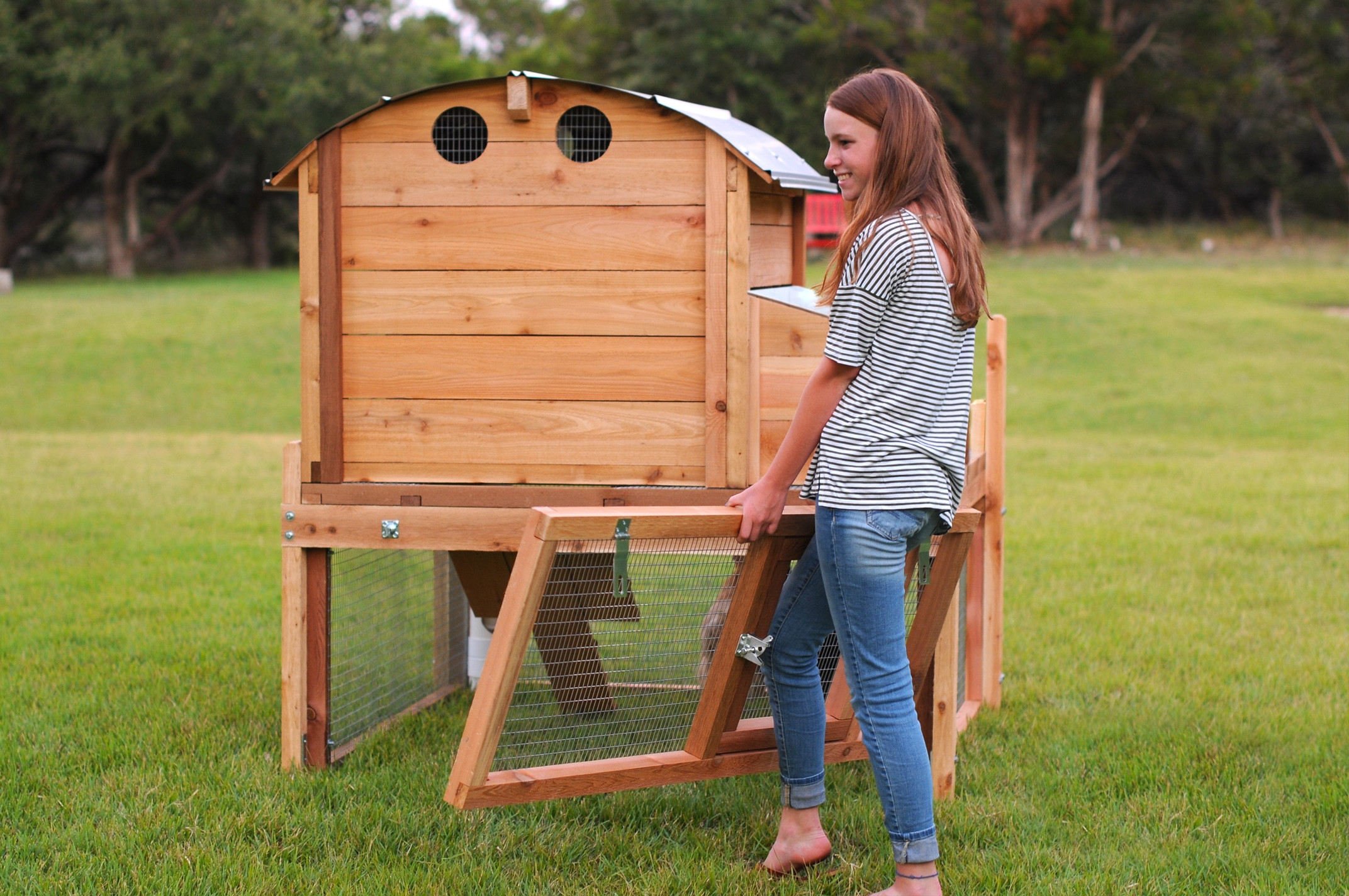 Backyard Chicken Coop Designs
 Round Top Backyard Chicken Coop™