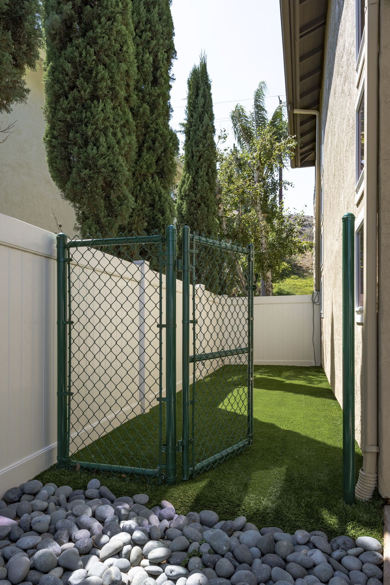 Backyard Dog Runs Ideas
 Did you know EasyTurf with its revolutionary drainage