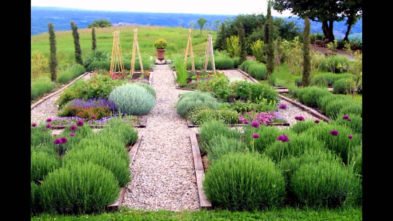 Backyard Farm Ideas
 Alluring Farmhouse Landscape Designs and Plans for Country