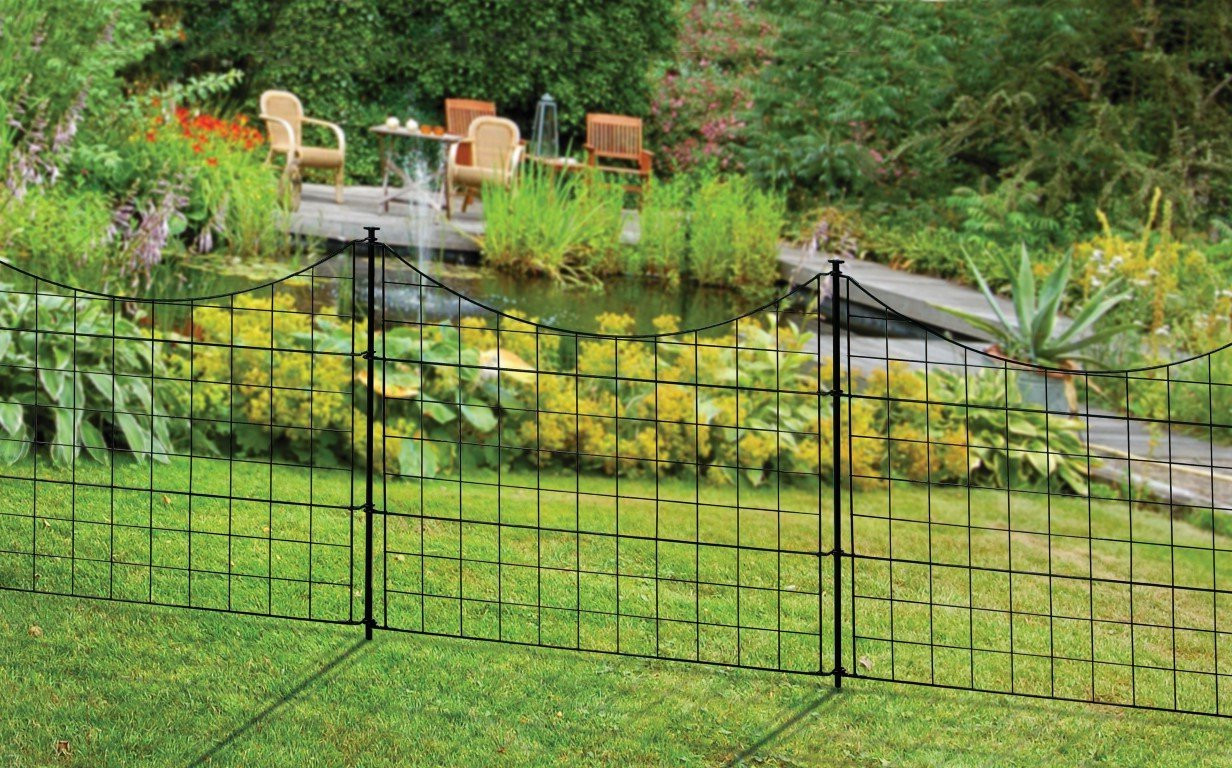 Backyard Fence For Dogs
 Dog Fences Outdoor DIY To Keep Your Dogs Secure