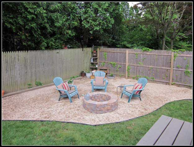 Backyard Fire Pit Area
 27 Fire Pit Ideas and Designs To Improve Your Backyard