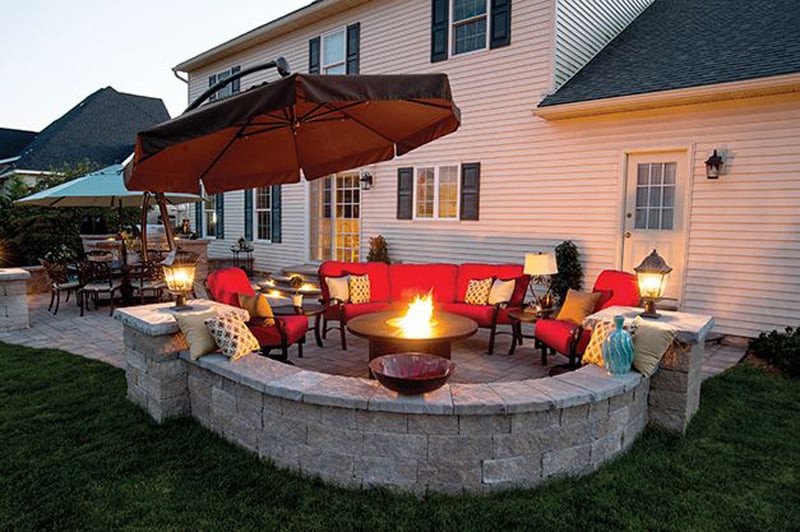 Backyard Fire Pit Area
 Best Outdoor Fire Pit Ideas to Have the Ultimate Backyard