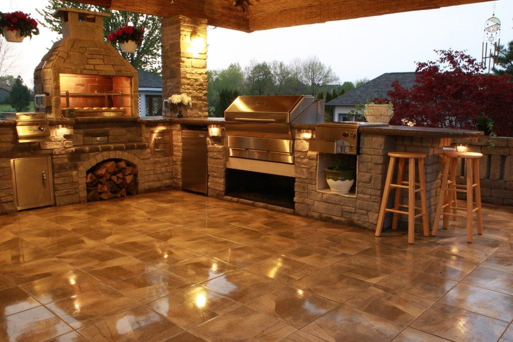 Backyard Grill Website
 MEMPHIS ELITE BUILT IN Creekstone Outdoor Living