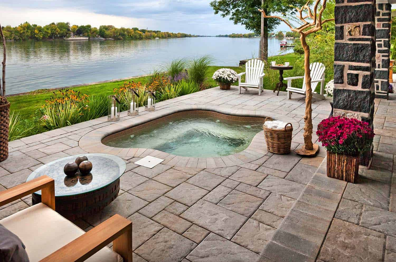 Backyard Hot Tub
 40 Outstanding Hot Tub Ideas To Create A Backyard Oasis