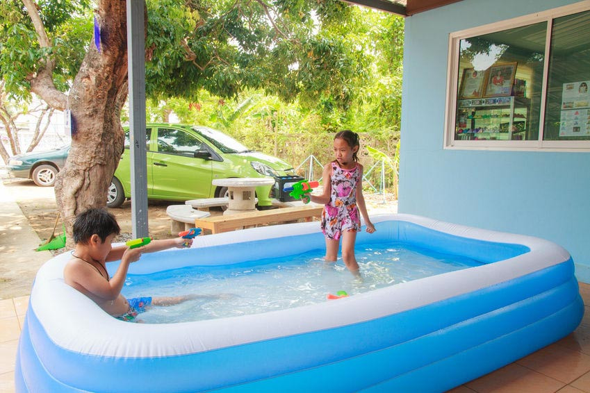 Backyard Kid Pool
 Entertaining Kids in Summer Pool for Kids