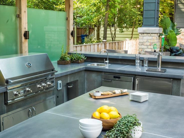 Backyard Kitchen &amp; Tap
 This outdoor kitchen is party ready and es plete