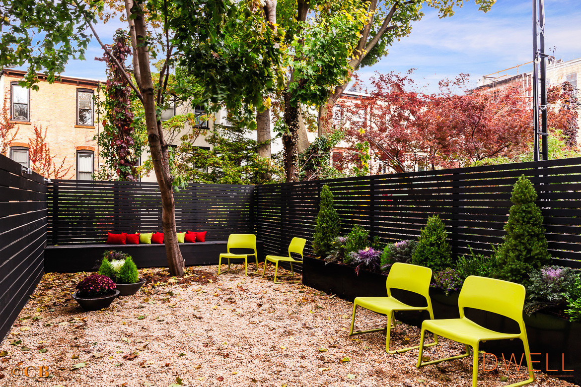 Backyard Park Slope
 This 1890 Park Slope Townhouse Screams "Ultra Modern