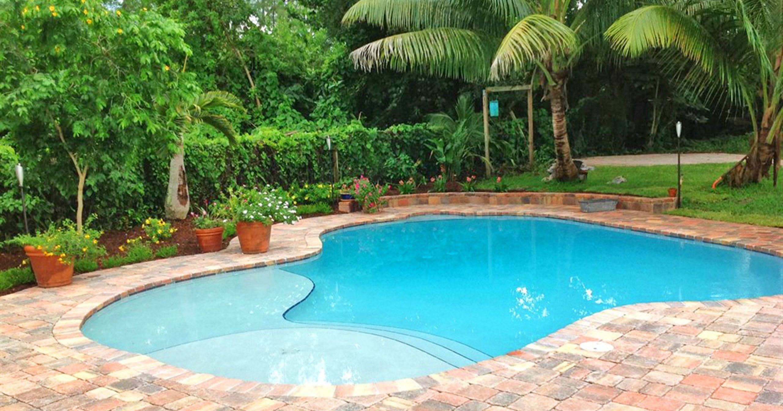 Backyard Pool Costs
 How much does a swimming pool really cost