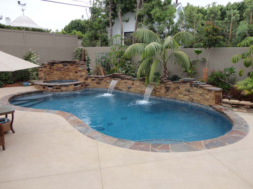 Backyard Pools And Spas
 Entertainment Backyard with Pool and Spa