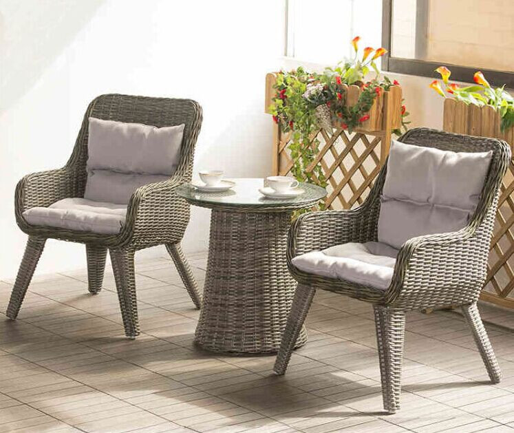 Backyard Table And Chairs
 Factory direct sale Wicker Patio Furniture Lounge Chair