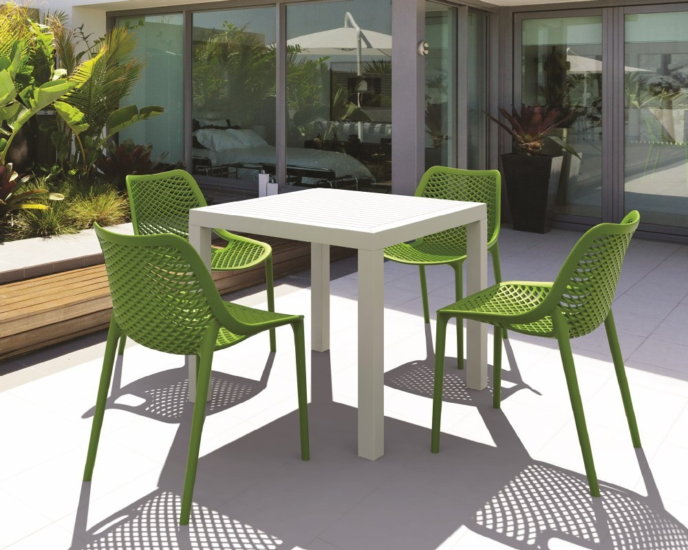 Backyard Table And Chairs
 Amazing Plastic Outdoor Table And Chairs And Resin Garden