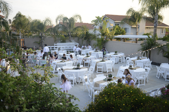 Backyard Wedding Receptions
 Fresh Fun Wedding with Backyard ReceptionFresh Fun