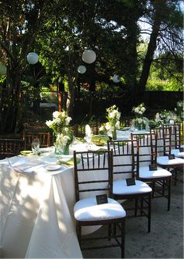 Backyard Weddings Ideas
 33 Backyard Wedding Ideas