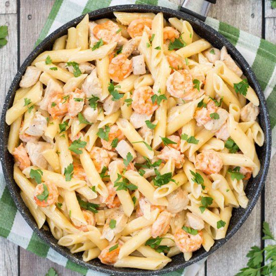 Baked Chicken And Shrimp Alfredo
 Chicken and Shrimp Alfredo Pasta With images