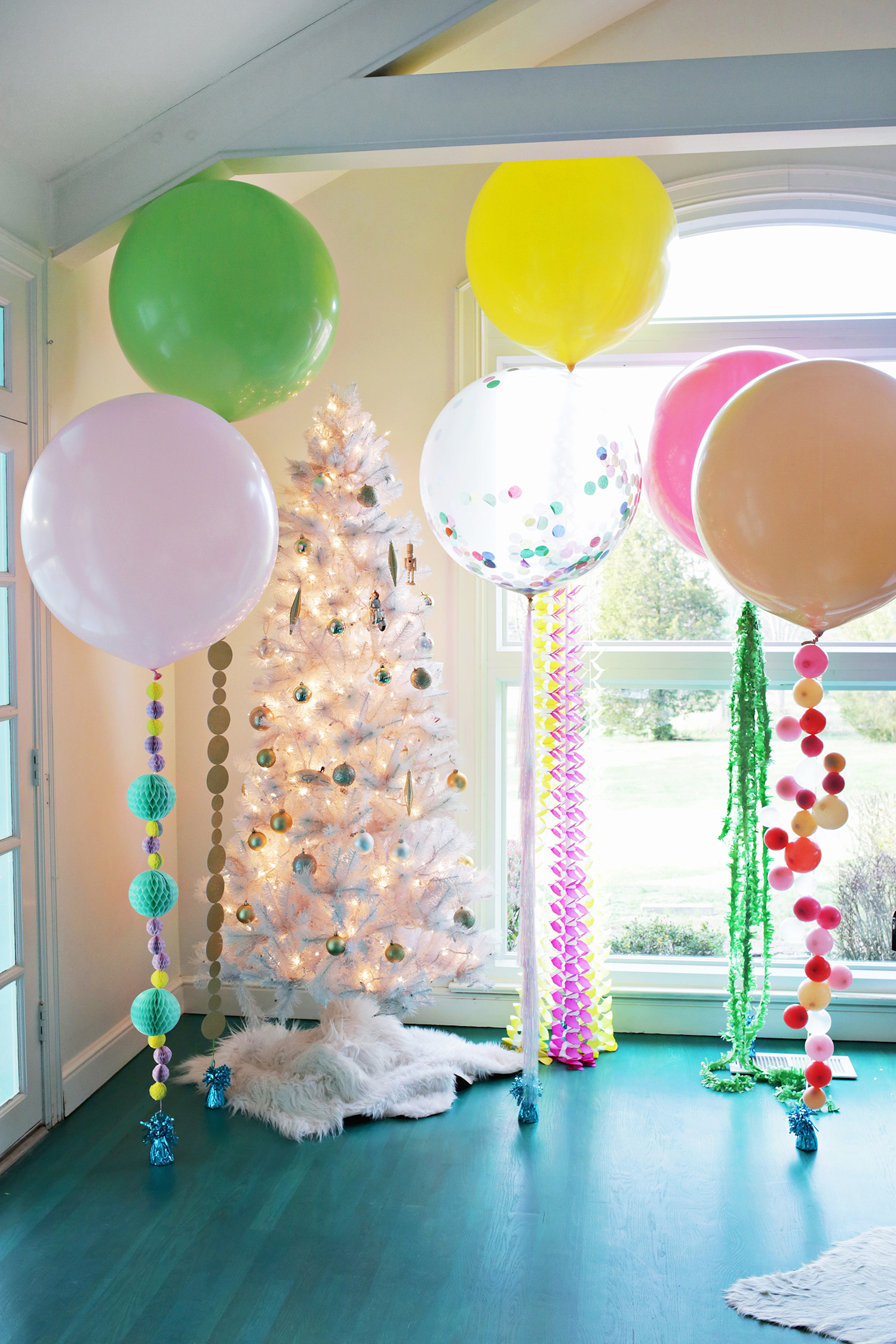 Balloon Decorations For Birthday
 Festive DIY Balloon Tails Clever and Crafty