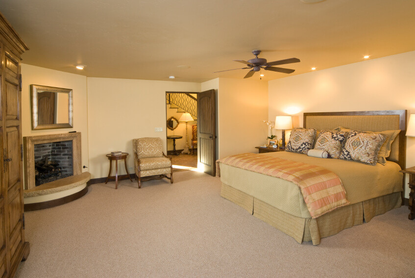 Basement Master Bedroom
 30 Glorious Bedrooms with a Ceiling Fan