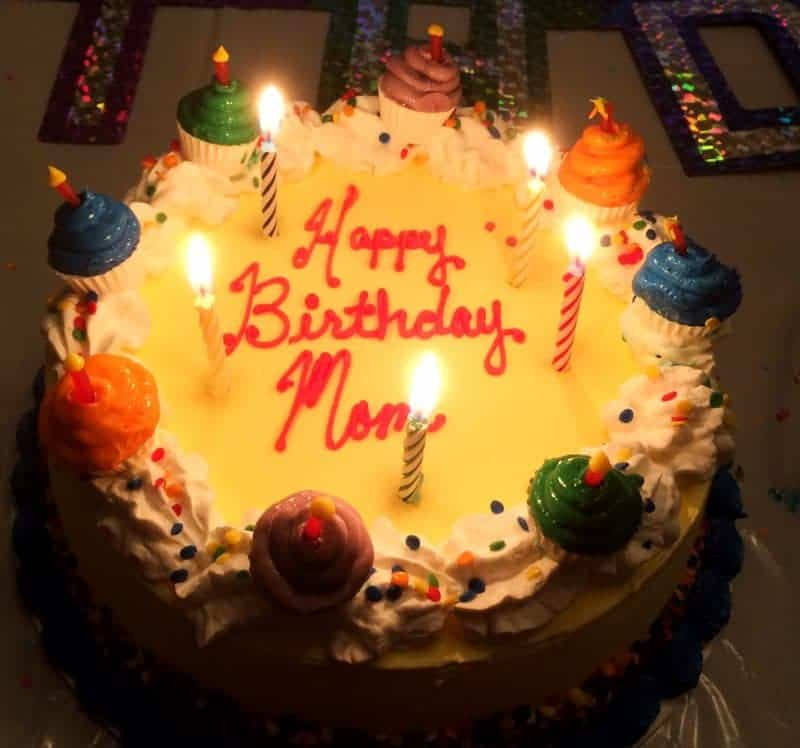 Baskin Robbins Birthday Cake
 Celebrating a Birthday with Baskin Robbins Mini Cupcake