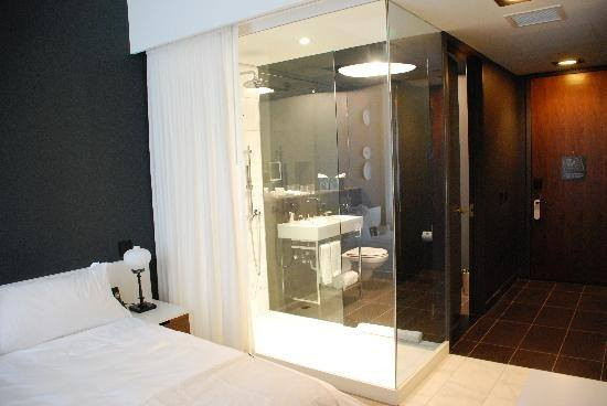 Bathroom Glass Wall
 Why hotels have glass wall bathrooms Quora
