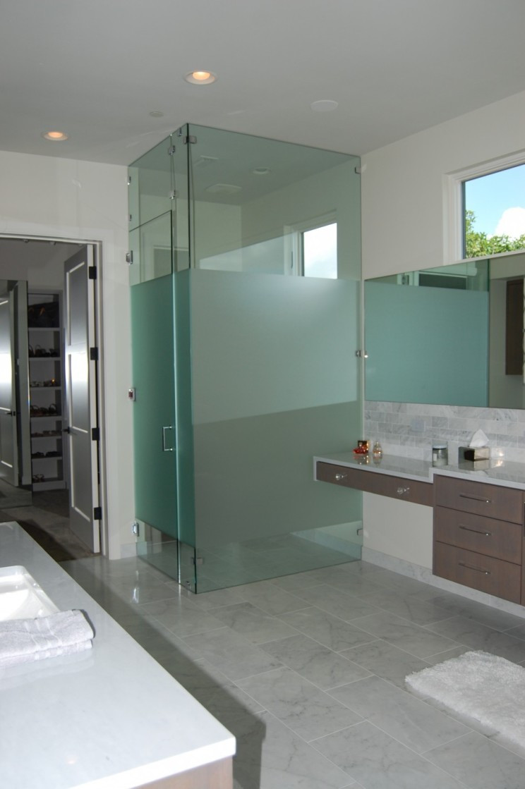 Bathroom Glass Wall
 Glass wall dividers bathroom glamor and modern style