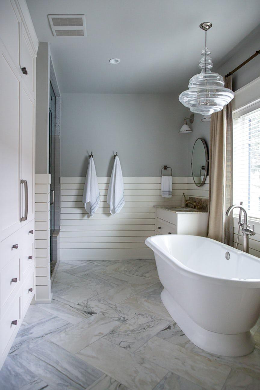 Bathroom Light Sconces
 7 Must Read Tips Choosing Bathroom Lighting