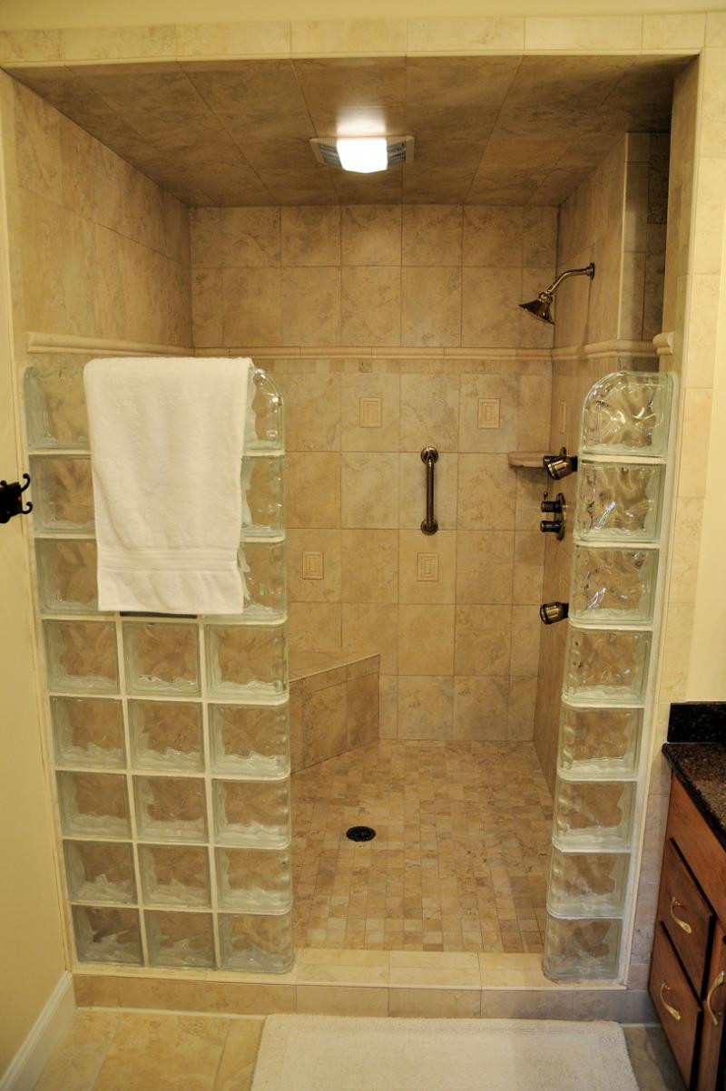 Bathroom Shower Designs
 Shower Ideas for Master Bathroom – HomesFeed