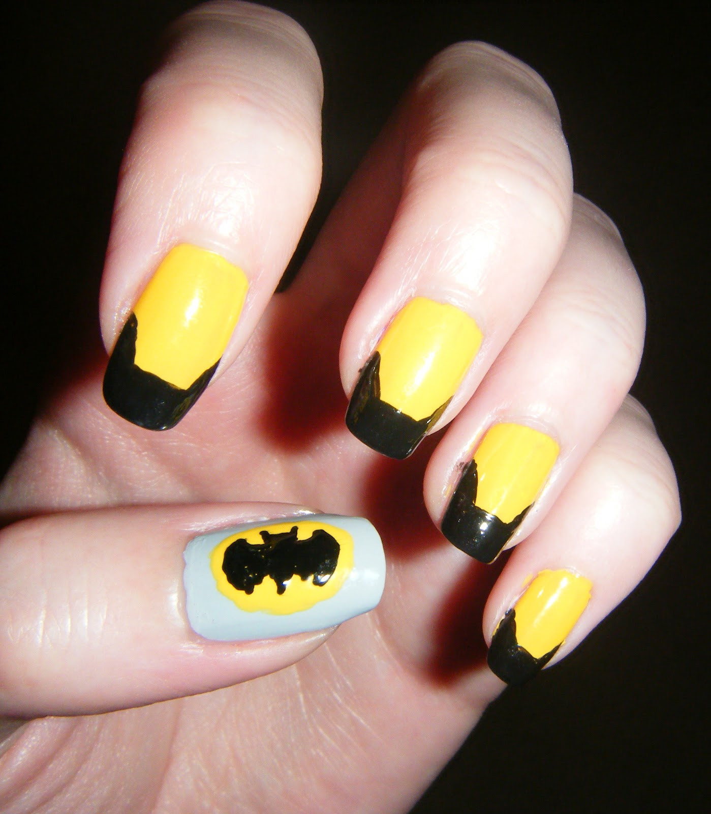 Batman Nail Designs
 11 Bodacious Batman Nail Designs