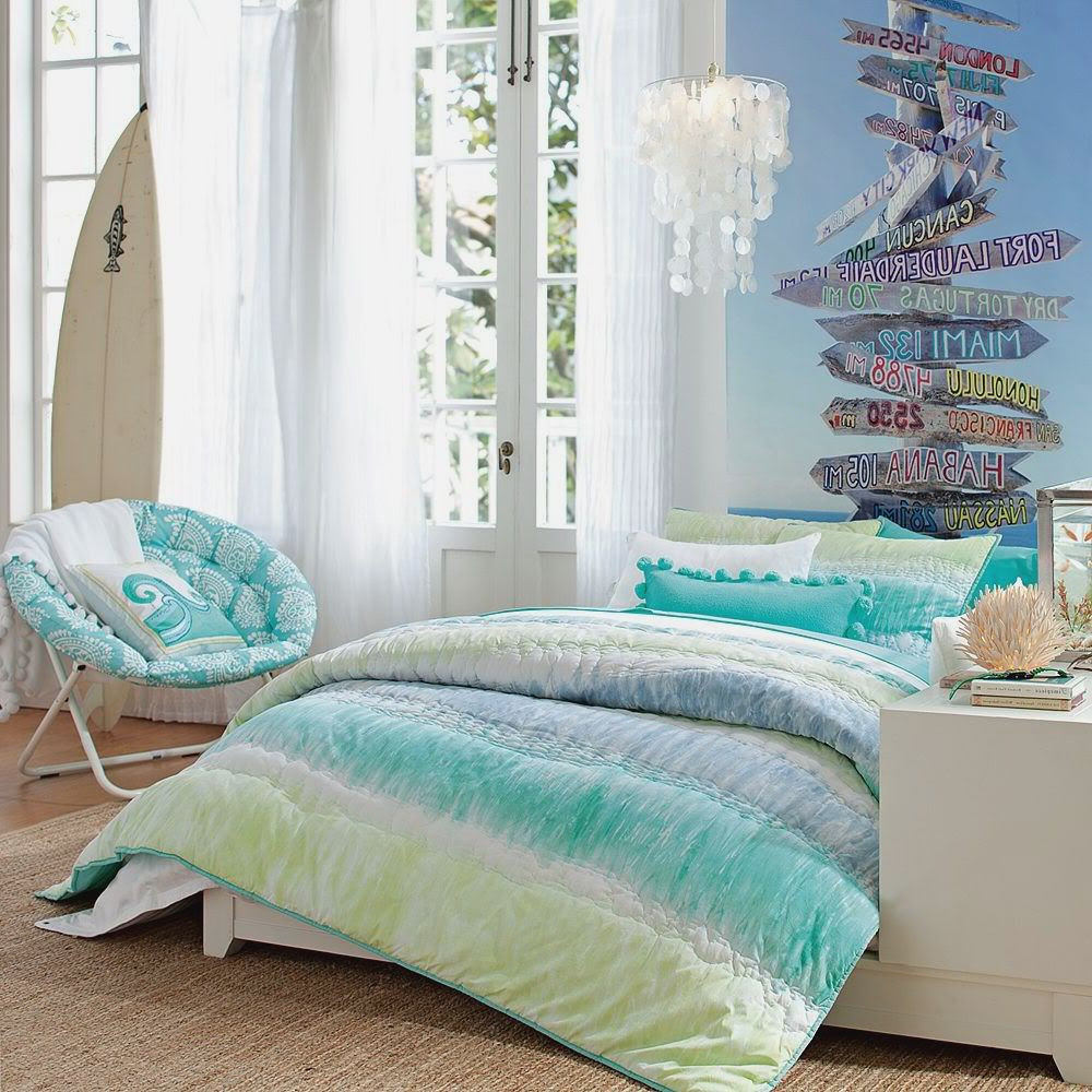 Beach Theme Bedroom Decorating Ideas
 Beachy Bedroom Ideas