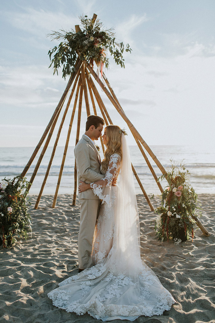 Beach Wedding Photo Ideas
 19 Charming Beach and Coastal Wedding Arch Ideas for 2018