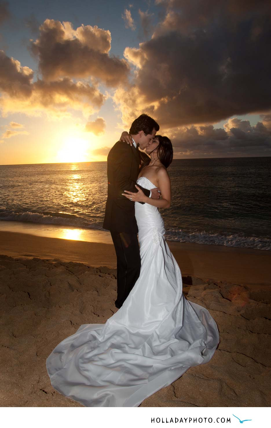 Beach Wedding Photography
 ISABELLA & RYAN SUNSET BEACH WEDDING PHOTOGRAPHY – NORTH